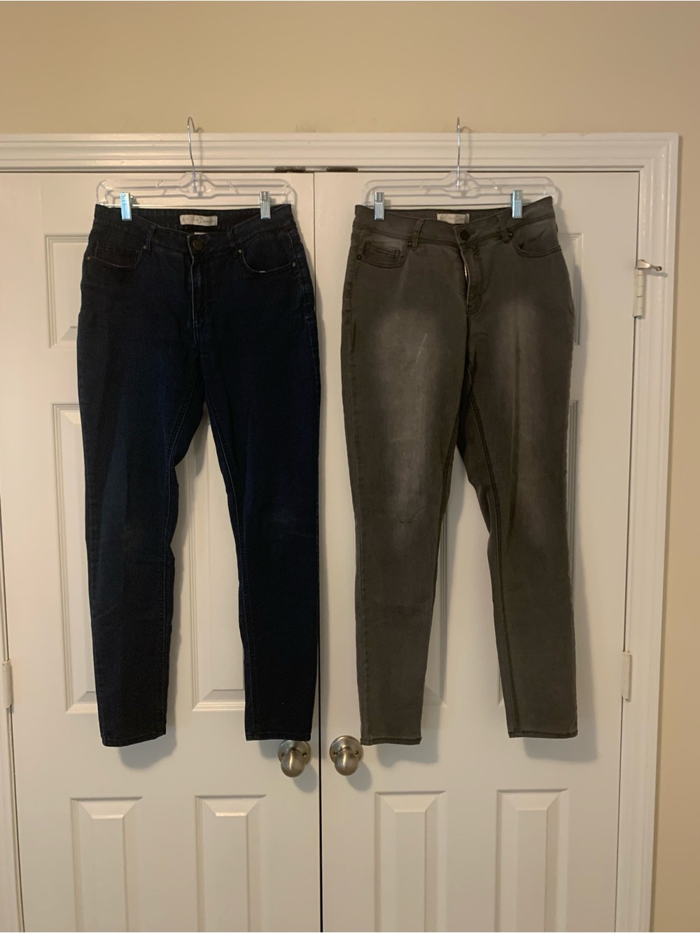 Women’s Stretch Skinny Jeans - Gray and Dark Blue